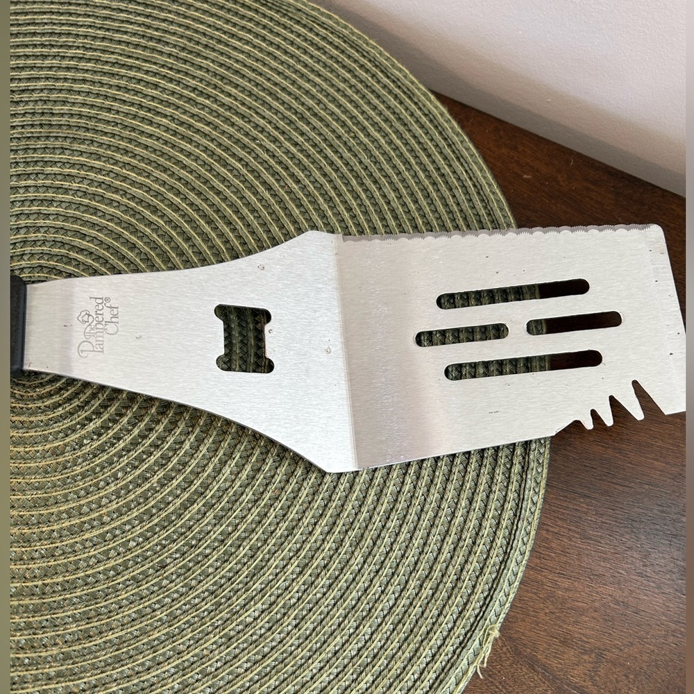 The Pampered Chef Bar-B-Boss Grilling Spatula Multi Tool No Cover. In VGUC. - Picture 4 of 9